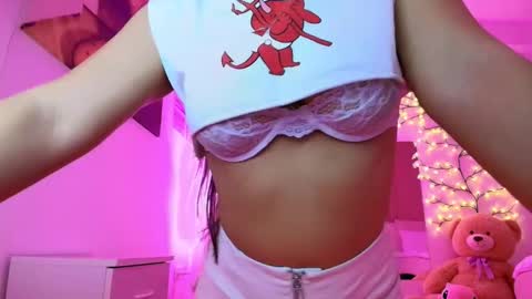 lissa_yassemin online show from November 30, 9:08 pm