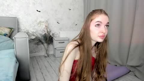 Snapshot of lissacain chatting on October 23, 4:39 pm Lissa online show from October 23, 4:39 pm