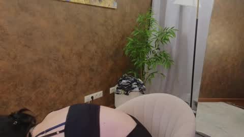 Snapshot of lissaros chatting on March 10, 5:33 am lissaros online show from March 10, 5:33 am