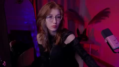 Snapshot of lissaros chatting on October 1, 5:13 am lissaros online show from October 1, 5:13 am