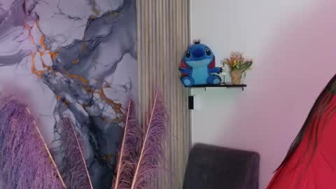 Snapshot of lissawild_ chatting on October 31, 1:23 pm ss online show from October 31, 1:23 pm