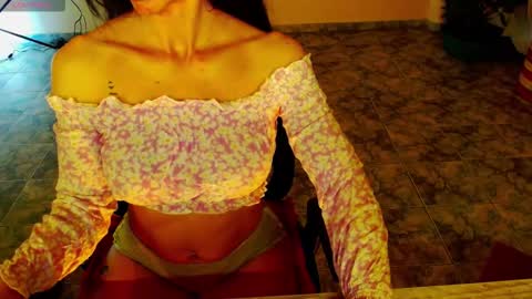 Snapshot of lisstaylor chatting on October 31, 4:02 am Liss online show from October 31, 4:02 am