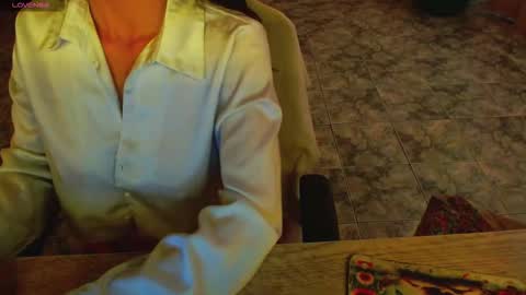 Snapshot of lisstaylor chatting on November 12, 4:29 pm Liss online show from November 12, 4:29 pm