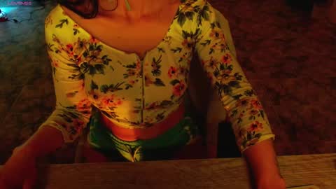 Snapshot of lisstaylor chatting on November 15, 4:10 am Liss online show from November 15, 4:10 am