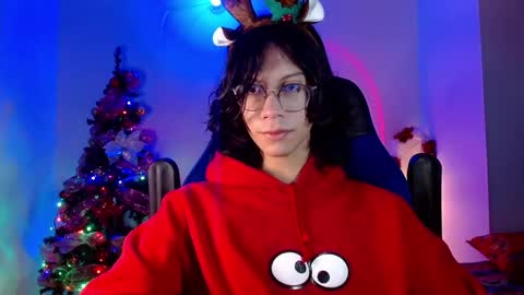 Snapshot of literateboy chatting on December 24, 11:17 am Literateboy online show from December 24, 11:17 am