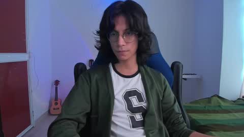 Snapshot of literateboy chatting on February 12, 2:10 pm Literateboy online show from February 12, 2:10 pm