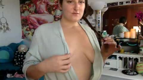 Snapshot of litlebabygoddess chatting on November 13, 7:57 pm litlebabygoddess online show from November 13, 7:57 pm