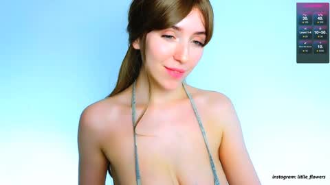 Snapshot of litlle_flowers chatting on December 7, 8:49 pm Lana online show from December 7, 8:49 pm