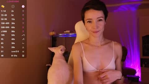 Snapshot of litllle_alis_a chatting on December 1, 9:31 pm Alisa online show from December 1, 9:31 pm