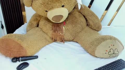 Ashley online show from January 16, 6:27 pm