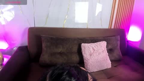 Snapshot of little__chloee_ chatting on October 14, 4:13 am little__chloee_ online show from October 14, 4:13 am