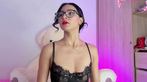    online show from February 4, 11:16 am