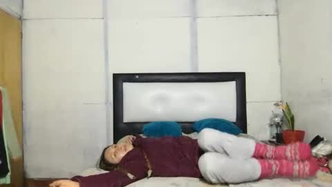 Snapshot of little_devil_diablita90 chatting on October 27, 11:03 am Diablita online show from October 27, 11:03 am