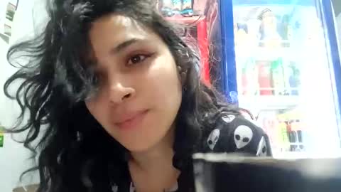 Snapshot of little_doll25 chatting on December 25, 11:20 pm Succubus Blue online show from December 25, 11:20 pm