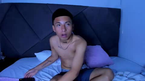 little_kris1 online show from September 30, 1:38 pm