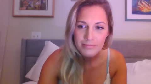 Snapshot of little_lies chatting on February 28, 4:54 am little lies online show from February 28, 4:54 am