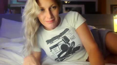 Snapshot of little_lies chatting on March 11, 2:51 pm little lies online show from March 11, 2:51 pm