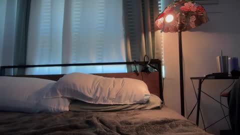 Snapshot of little_lies chatting on November 14, 3:11 pm little lies online show from November 14, 3:11 pm