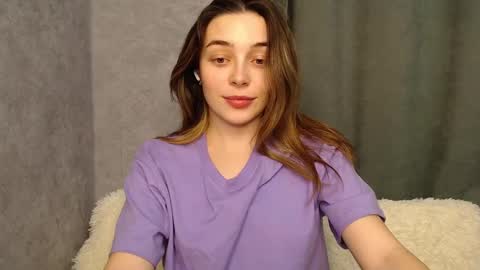 Mia   Im online every day 1530 PM in New York  2030 PM in London online show from December 8, 8:58 pm