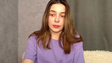 Mia   Im online every day 1530 PM in New York  2030 PM in London online show from December 23, 8:14 pm