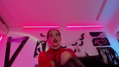 Snapshot of little_nauughty2 chatting on October 29, 4:53 pm Little Nauughty2 online show from October 29, 4:53 pm