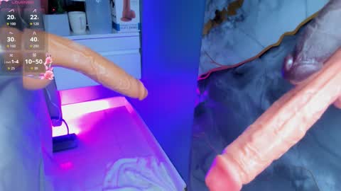 little_valentinaa online show from March 27, 11:26 pm