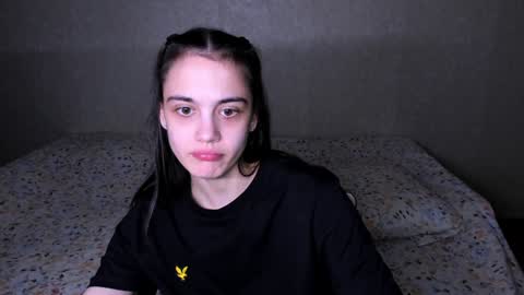 littleashleyy online show from December 22, 4:17 pm