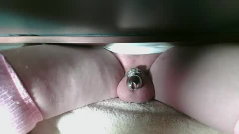 Snapshot of littleclitty247 chatting on March 3, 9:22 am Littlleclitty247 online show from March 3, 9:22 am