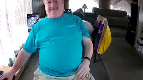 Snapshot of littled83057 chatting on September 29, 7:19 pm Littled83057 online show from September 29, 7:19 pm