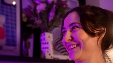 Emily Hill online show from November 7, 9:15 pm