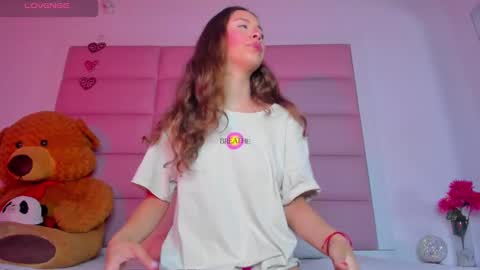 littlee_emma_ online show from January 23, 3:16 am