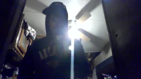 Snapshot of littlegrey376 chatting on February 23, 12:35 pm littlegrey376 online show from February 23, 12:35 pm