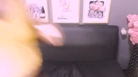 Snapshot of littleindianmilf chatting on December 2, 7:58 am littleindianmilf online show from December 2, 7:58 am