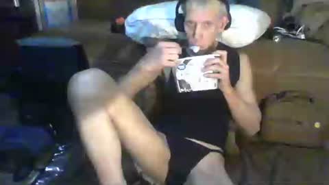 Snapshot of littlejay4773 chatting on February 8, 1:11 pm littlejay littlejay online show from February 8, 1:11 pm