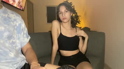 Snapshot of littlemegancouple chatting on December 30, 7:37 am the mengan show online show from December 30, 7:37 am