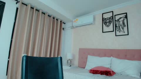 Sarahs Room online show from January 23, 12:46 am