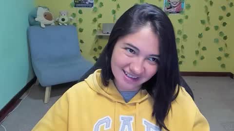 Snapshot of littleprety6969 chatting on November 21, 4:33 am Mia Wednesday to Sunday 730 am to 1030 am Colombian Hour D online show from November 21, 4:33 am