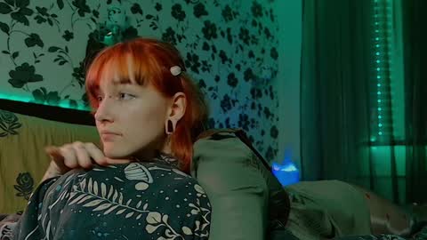 Niki  free tg channel with some photos gifs and info about streams  online show from January 15, 9:20 pm