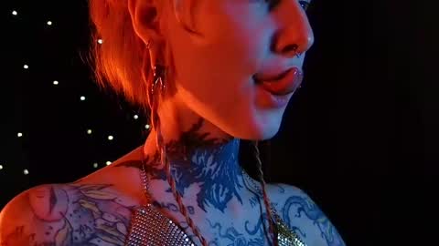 Niki  free tg channel with some photos gifs and info about streams  online show from February 10, 1:35 am