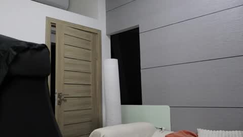 littlestellaspark online show from February 23, 4:04 pm