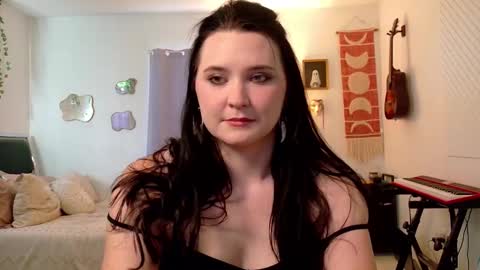 Snapshot of littlesub_e chatting on October 30, 12:50 pm Eliza online show from October 30, 12:50 pm