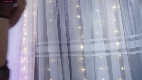 Snapshot of littletammy_ chatting on October 11, 1:53 pm littletammy_ online show from October 11, 1:53 pm