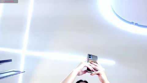 littlevaale online show from October 25, 11:29 am