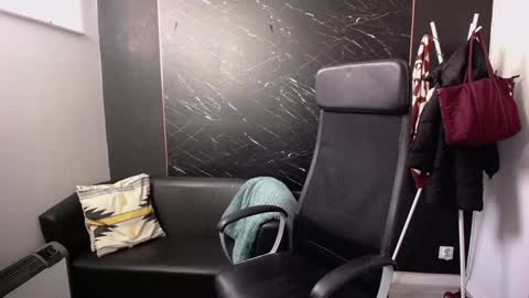 Viki online show from December 2, 9:13 am