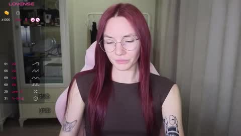 Snapshot of littlevildevil chatting on September 16, 11:11 am Eliana online show from September 16, 11:11 am