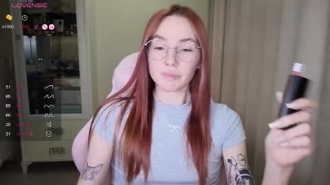 Snapshot of littlevildevil chatting on October 5, 11:19 am Eliana online show from October 5, 11:19 am