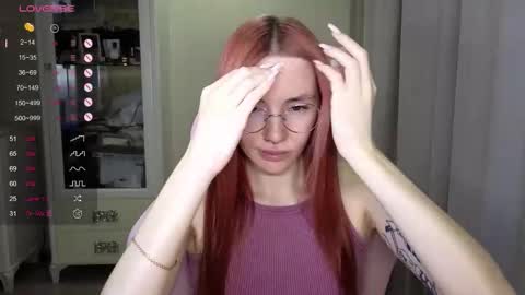 Snapshot of littlevildevil chatting on October 25, 10:34 am Eliana online show from October 25, 10:34 am