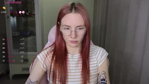 Snapshot of littlevildevil chatting on November 5, 10:59 am Eliana online show from November 5, 10:59 am