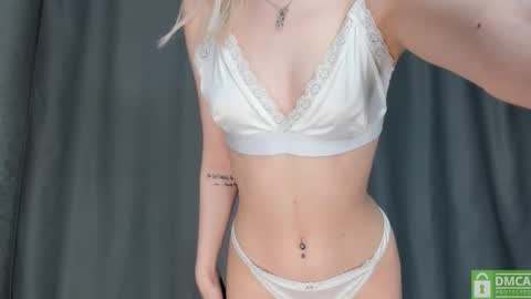 Nikol online show from October 18, 1:01 pm