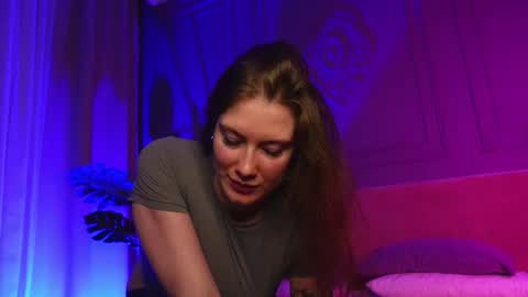 Snapshot of liv_fay chatting on November 6, 2:18 pm Liv 3 online show from November 6, 2:18 pm